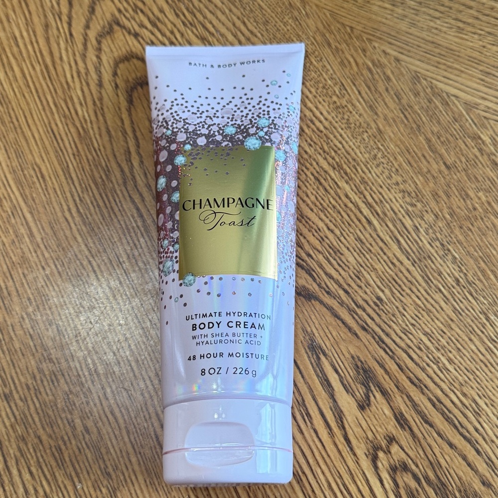 Bath & Body Works Champagne Toast Body Cream - New - Picture 2 of 4